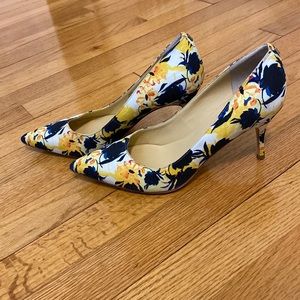 Ivanka trump printed heels